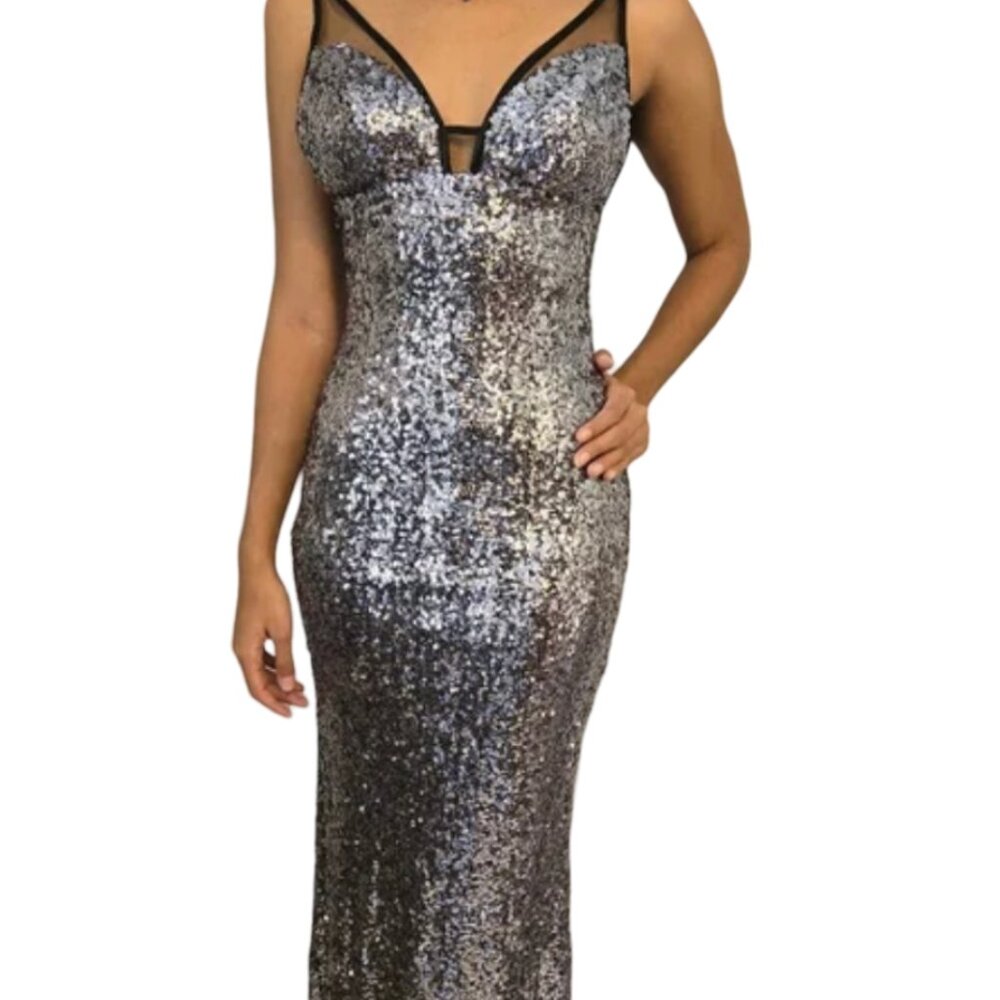 Faviana Silver Sequin Mermaid Fit Silver Sequin Gown Size 10 $300